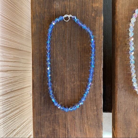 Handcrafted sparkly necklace with round Swarovski crystal beads - Picture 5 of 6